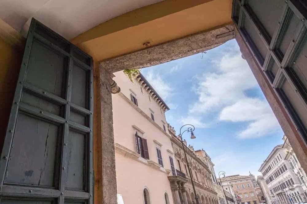 Piazza Venezia Charming Apartment - photo 10