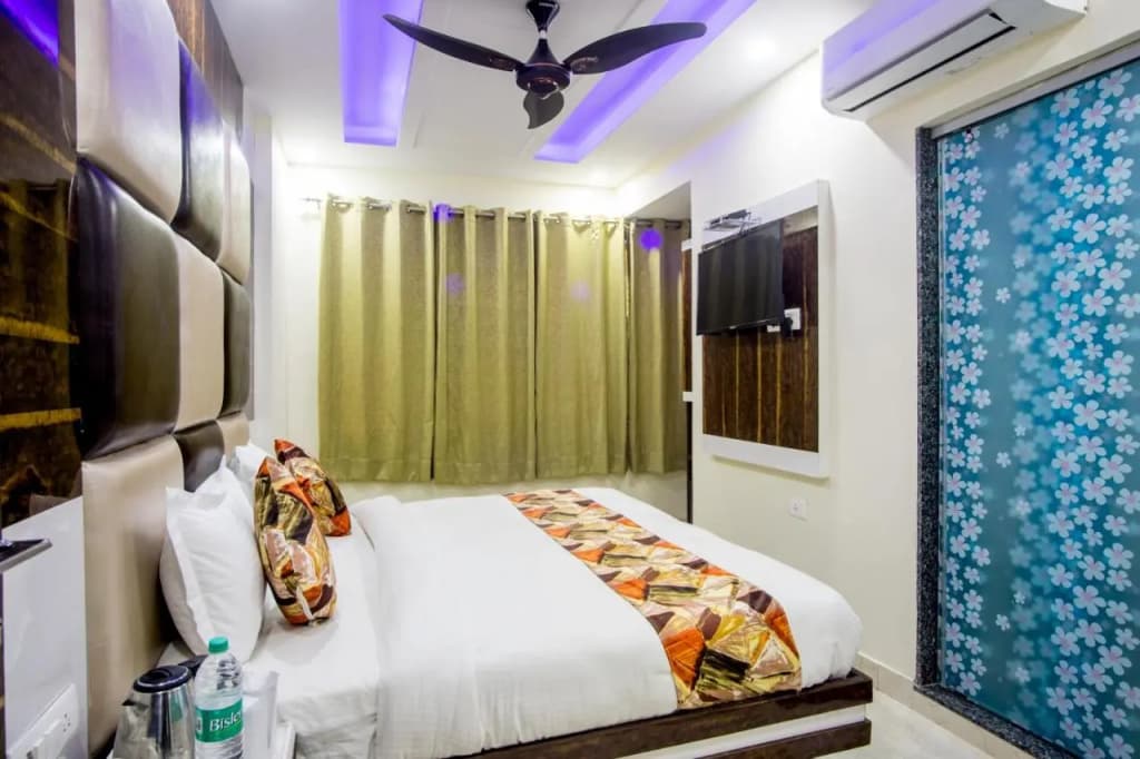 Hotel Harsha International - photo 17