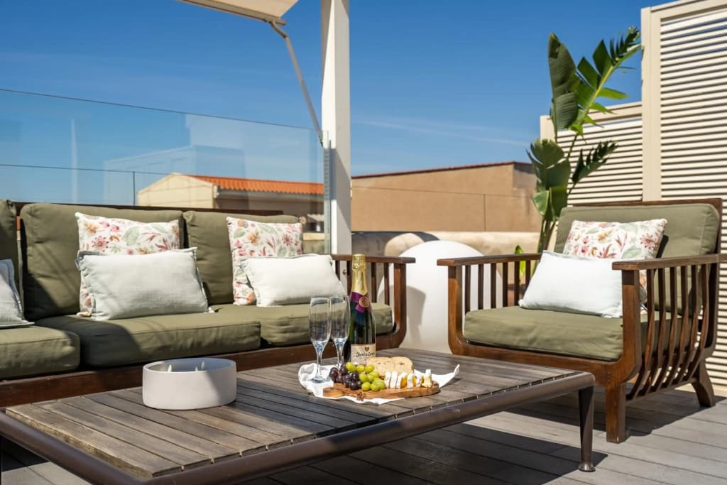 Kronos on the beach Suite 2 - photo 18