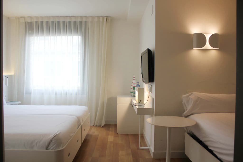 Pol & Grace Hotel - photo 5