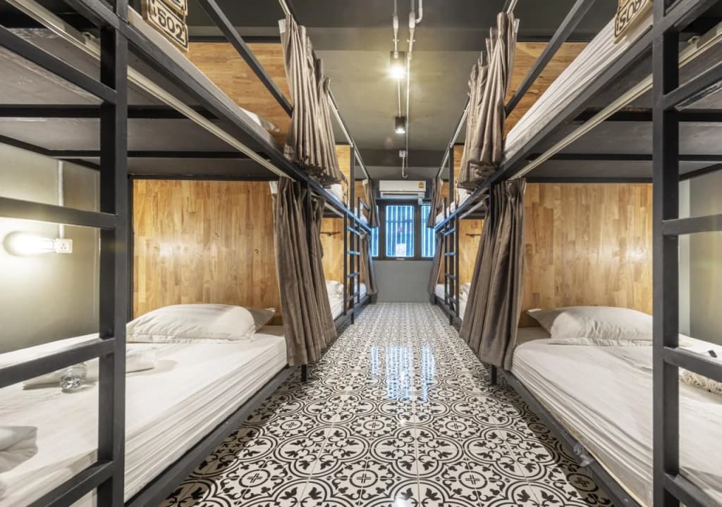 Sloth Hostel Don Mueang - photo 2