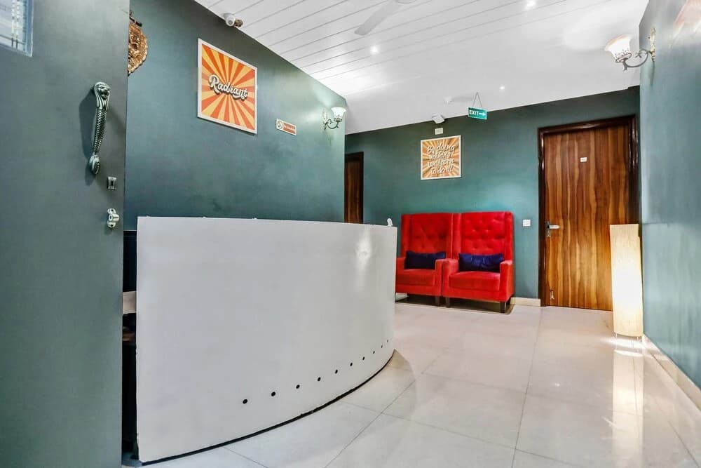 Qotel Hotel Church House Rohini Sector15 - photo 8