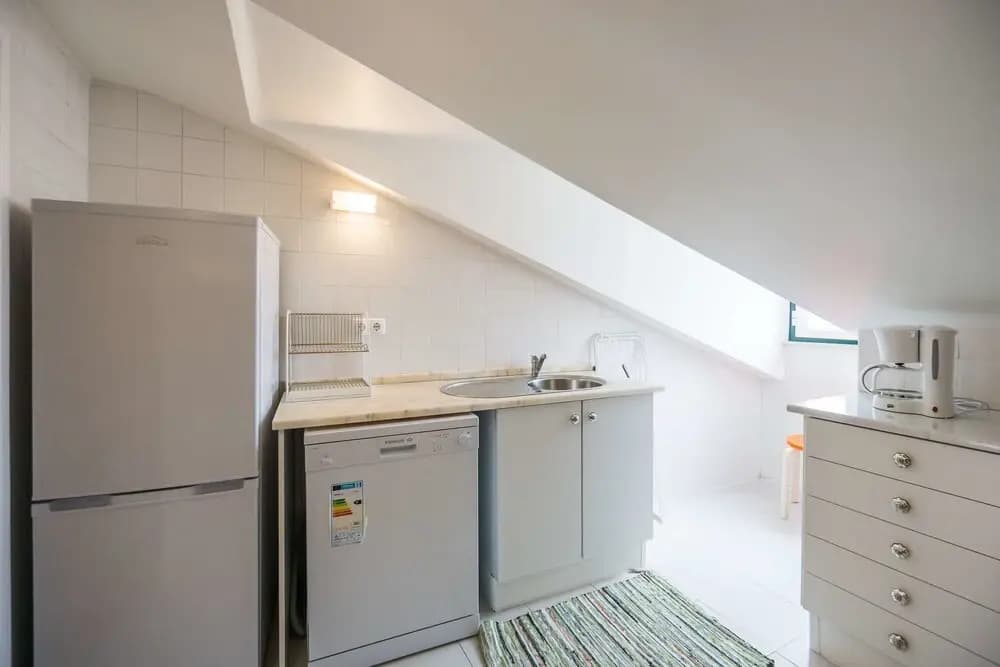Comfortable and Trendy Lisbon Apartment - photo 19