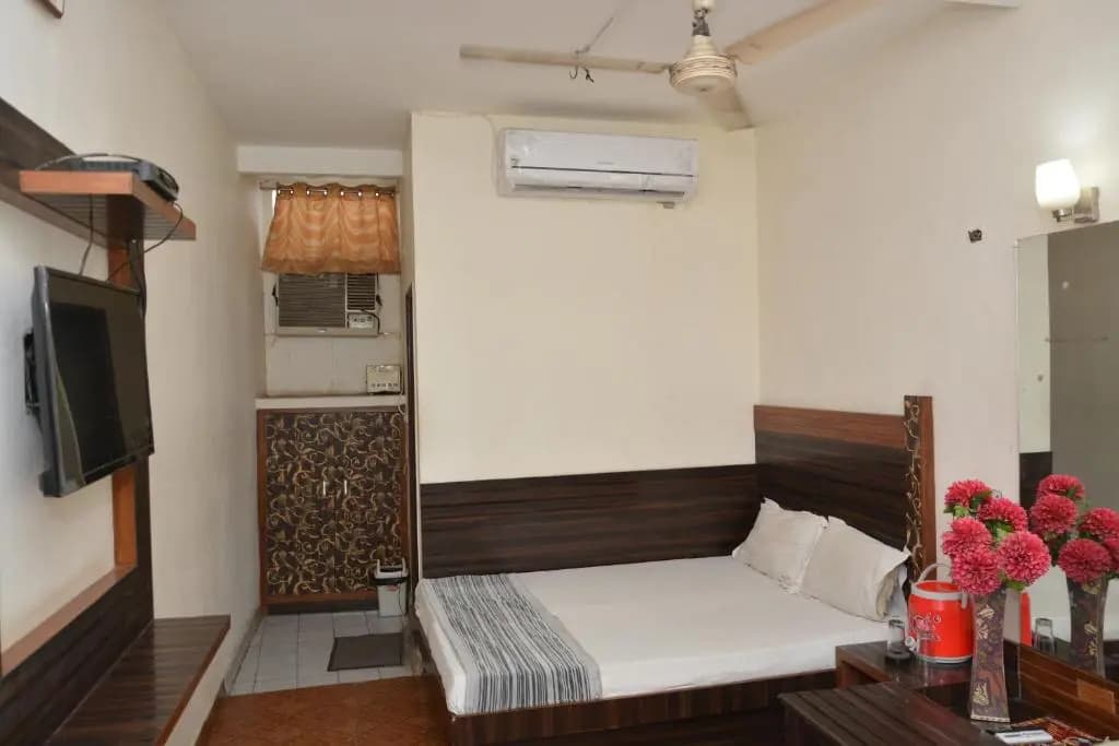 Hotel Yatri International G.H - photo 4