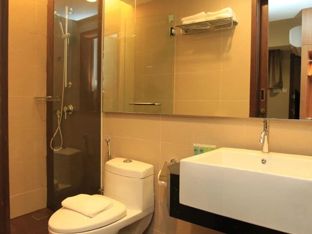 Likas Square Condotel - photo 7