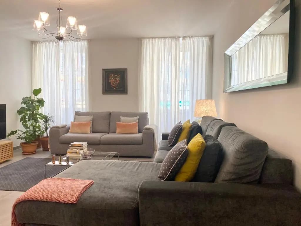 Cozy 2BR Appartment near the Port of Nice - photo 4