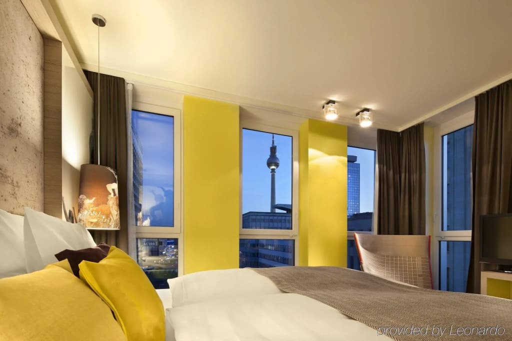 Hotel Indigo Berlin – Alexanderplatz - photo 4