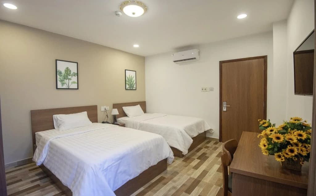 Vic House - photo 6