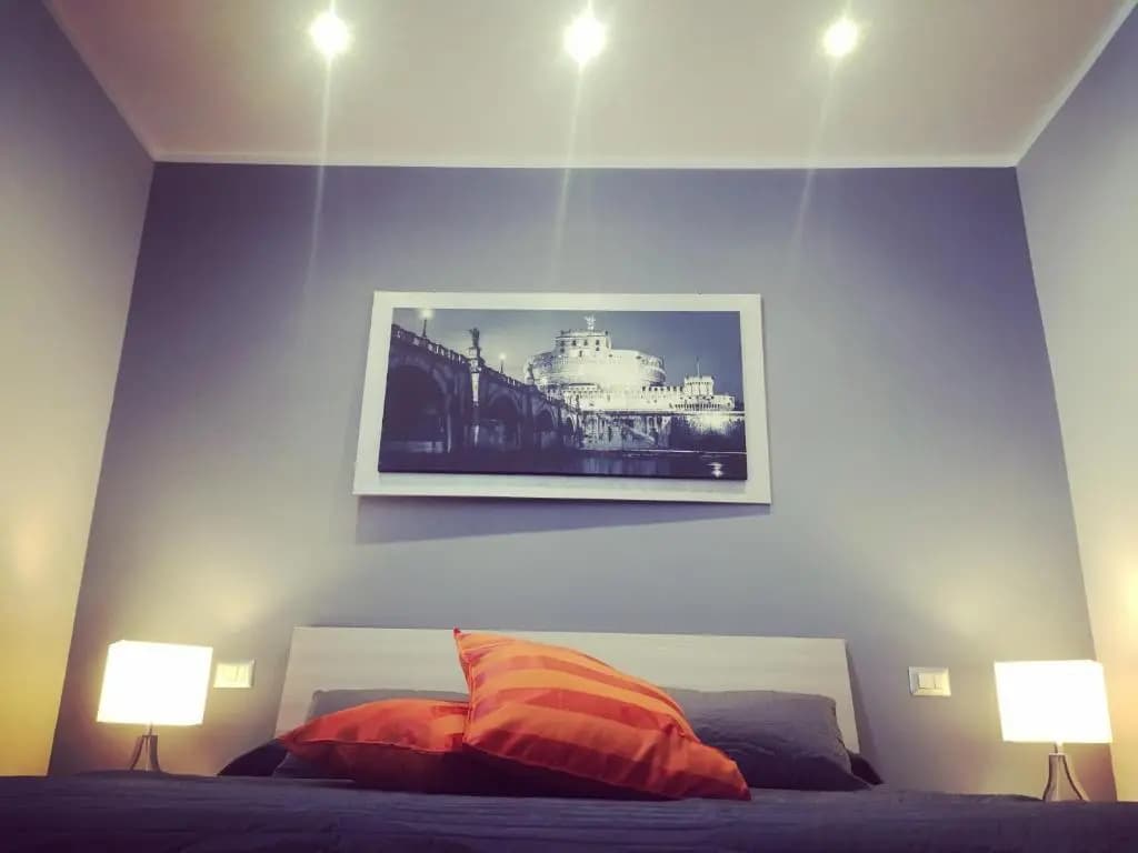 Caracalla Room Rental - photo 4