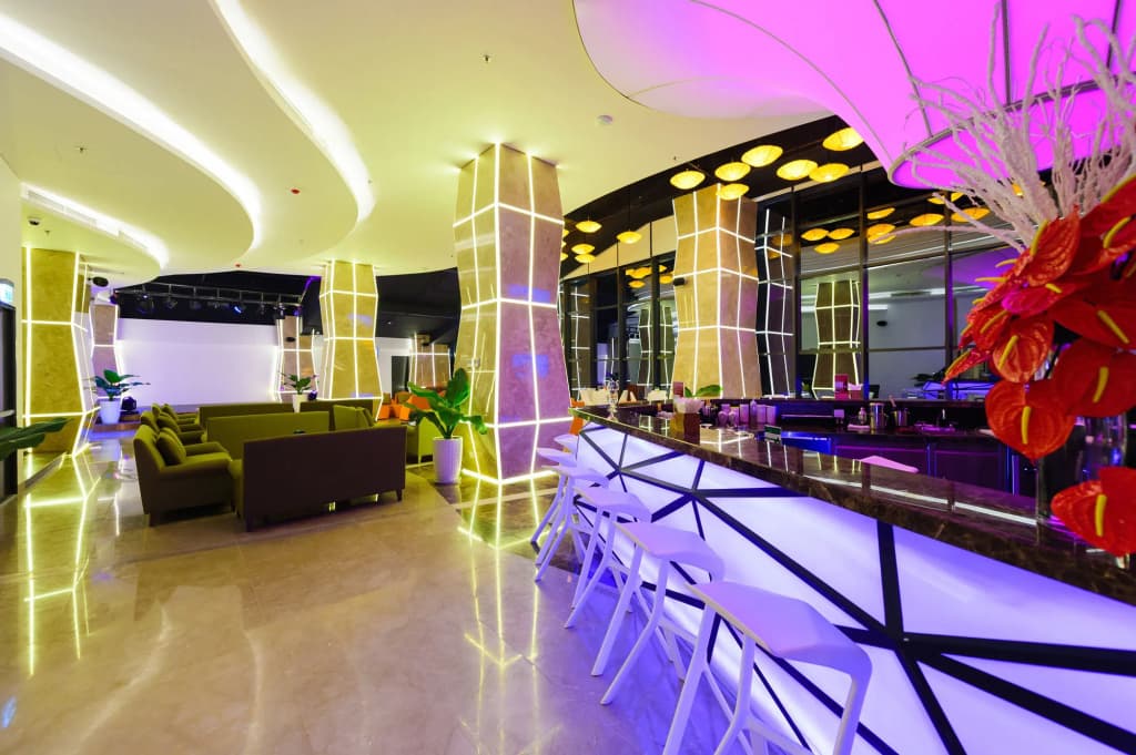 Grand Tourane Hotel - photo 16