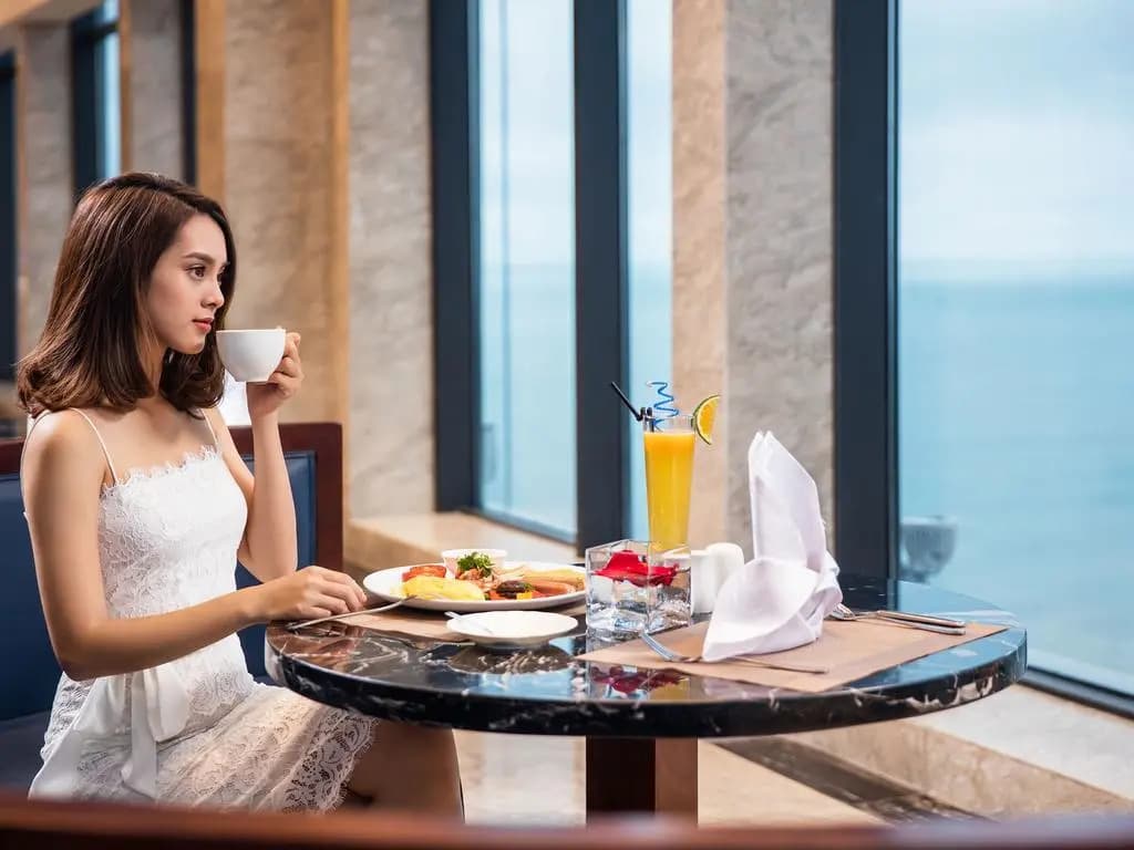 Altara Suites Da Nang - photo 38