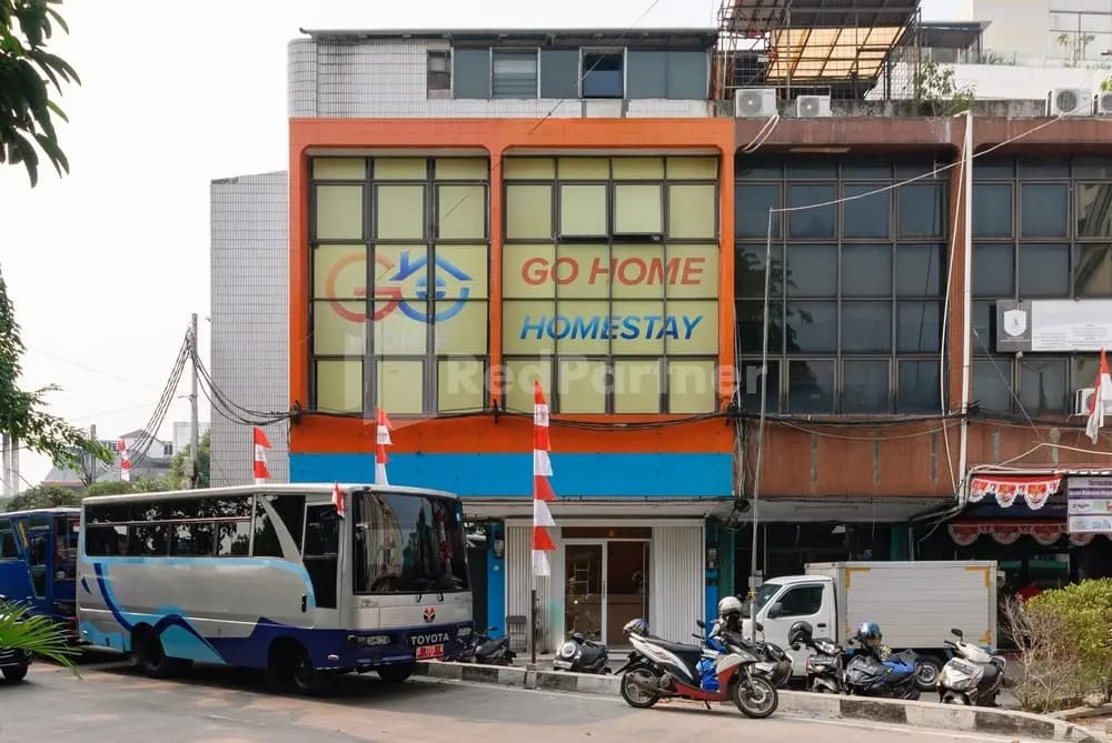 Go Home Residence RedPartner Near Monumen Nasional - photo 1