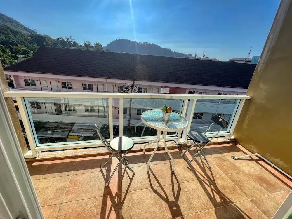 Red Sapphire Hotel - photo 16