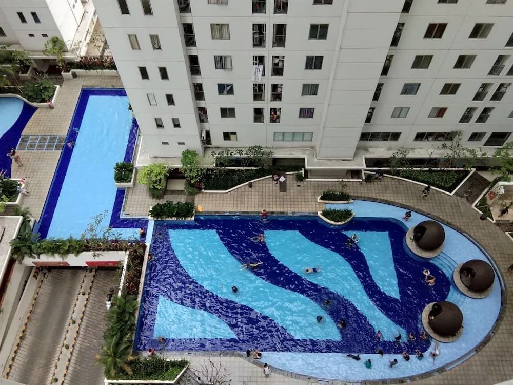 Cozy Stay 2BR Bassura City Apartment - photo 11