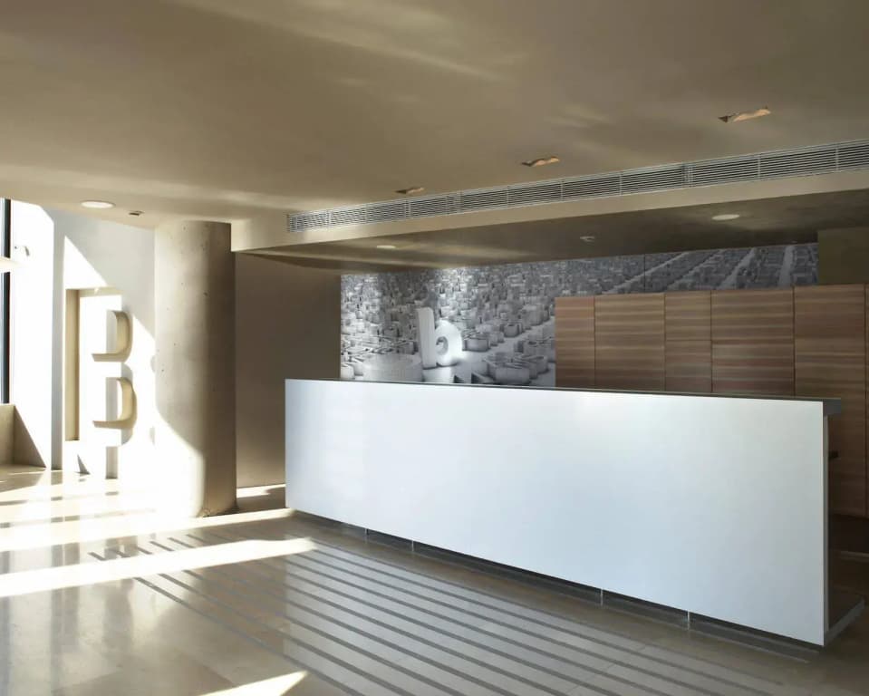 B-Hotel - photo 22