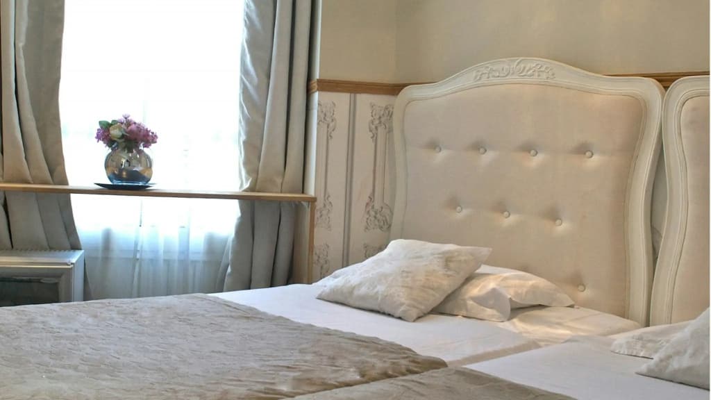 Hotel Petit Saint Honoré - photo 20