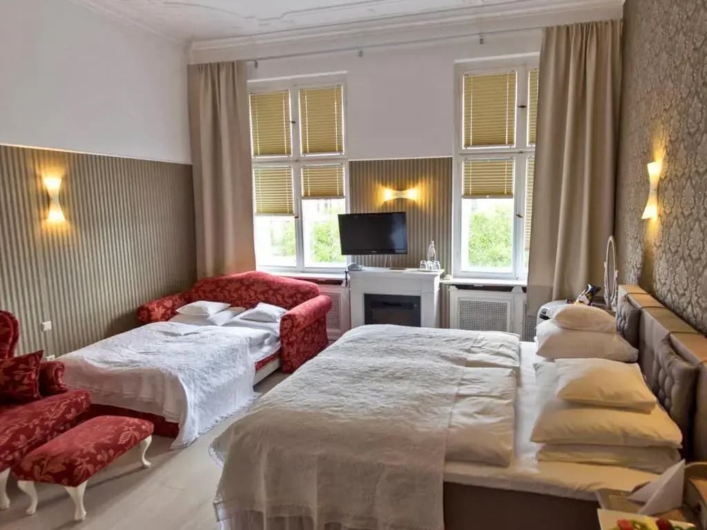 Hotel Augusta - photo 26