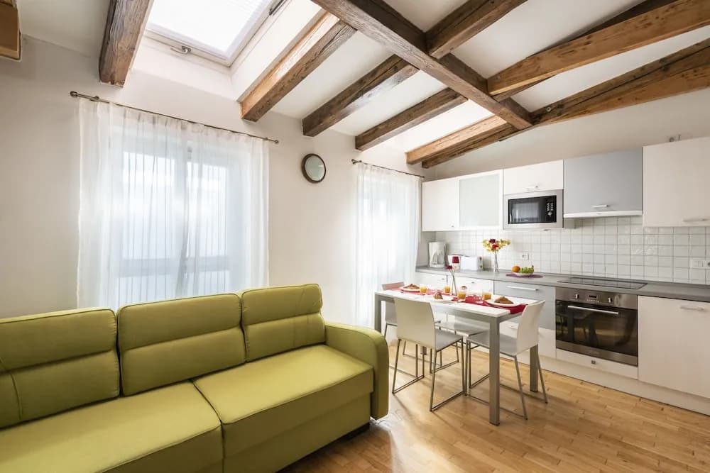 Hybernska Apartments - photo 21