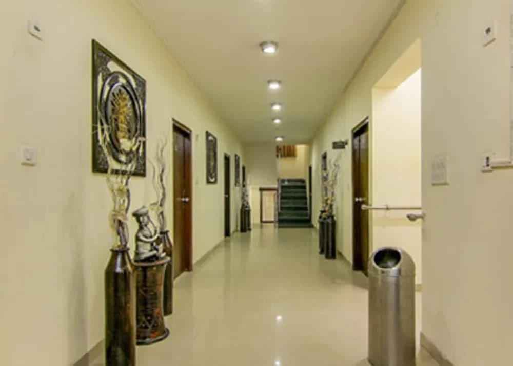 Hotel Om Paradise Near IGI Delhi Airport - photo 15