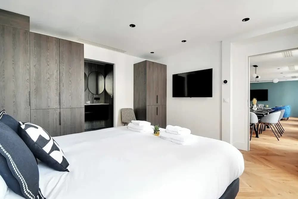 Apartment for 8 People in Madeleine - photo 3