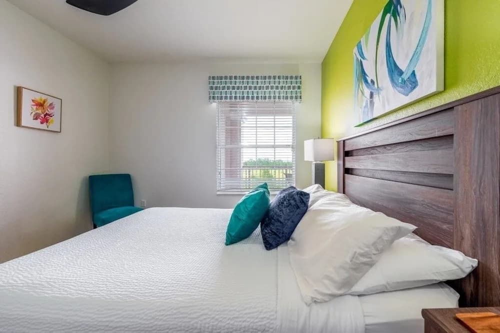 Your Vista Cay Lakeview Allure 3 Bedroom Condo by RedAwning - photo 7