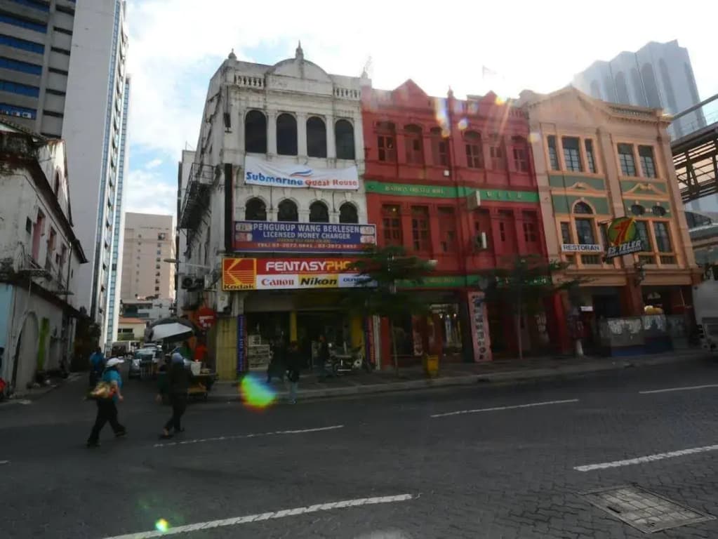 Submarine Guest House Central Market - Hostel - photo 1