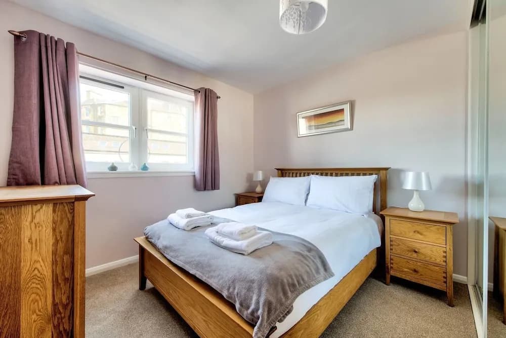 Spacious 2bed Close to City Centre - photo 4