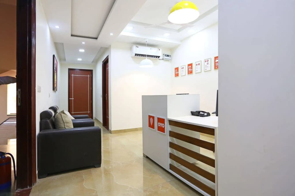 OYO Flagship 545 Rohini Pitampura - photo 2