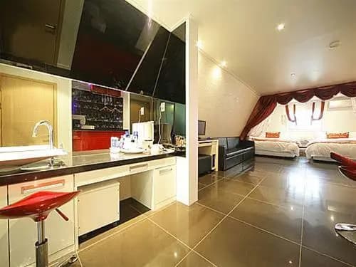 Ezen Hotel - photo 15