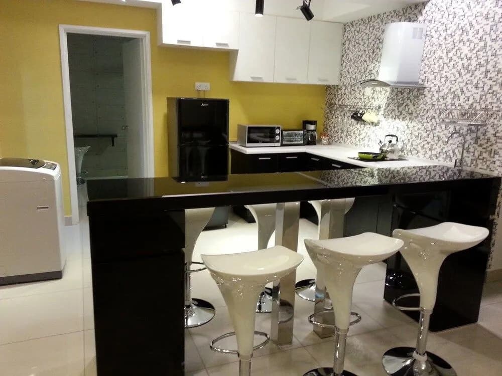 Kl101 Service Suite at the Scott Garden - photo 21