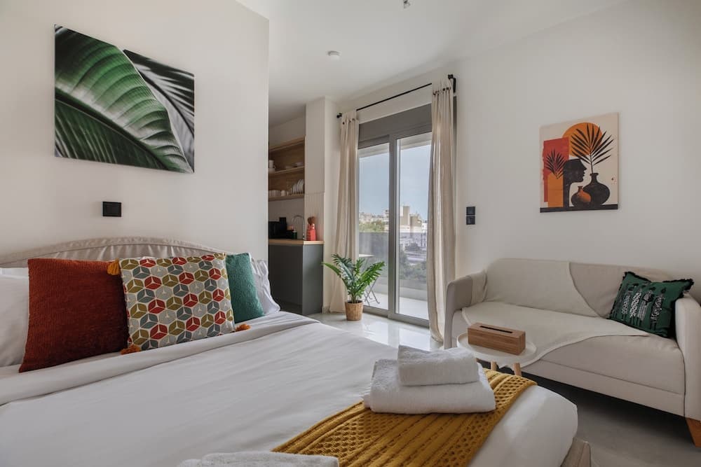 Oraya Chic Studio with Balcony in Athens - photo 1