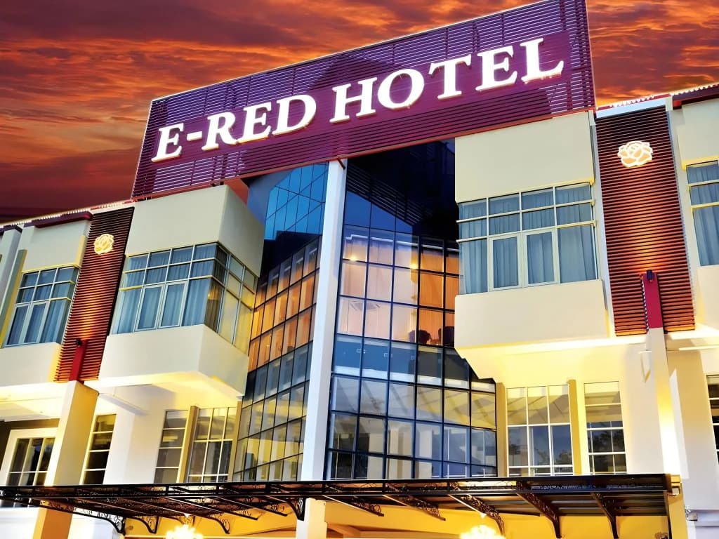 ERNES Hotel Alma Bukit Mertajam - photo 1