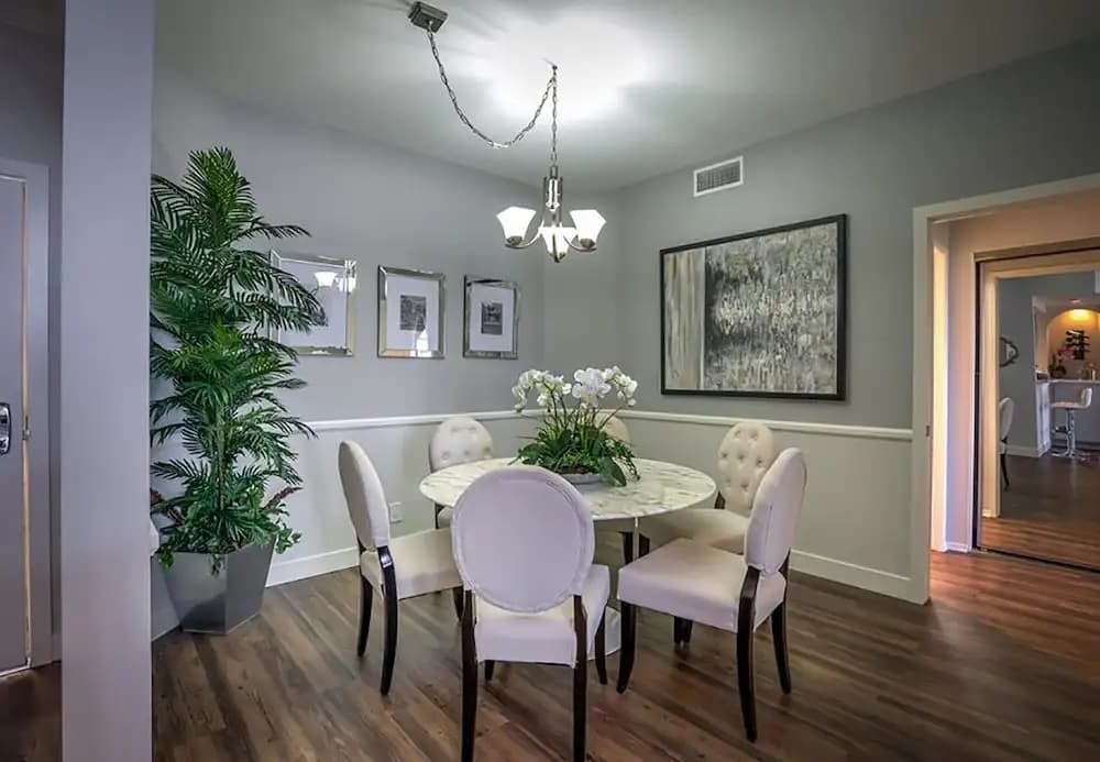 Beverly Hills Privilege - main photo