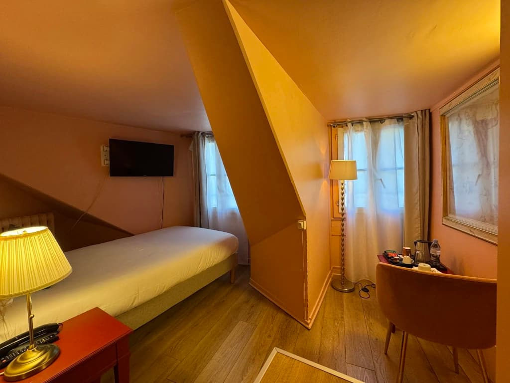 Hotel Petit Saint Honoré - photo 11