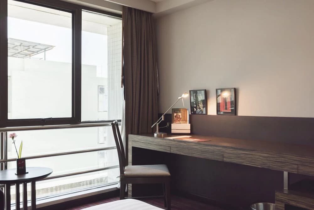 Maroon Infinity Residence by Favstay - photo 38