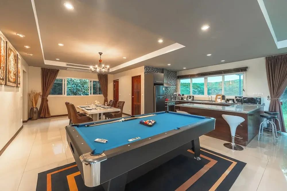 Relaxing Huge Seaview Pool Table V181 - photo 9