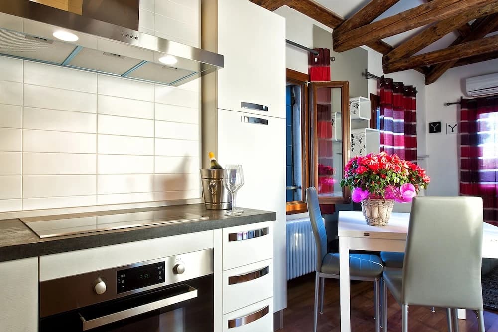 Good Wine Apartments - photo 21