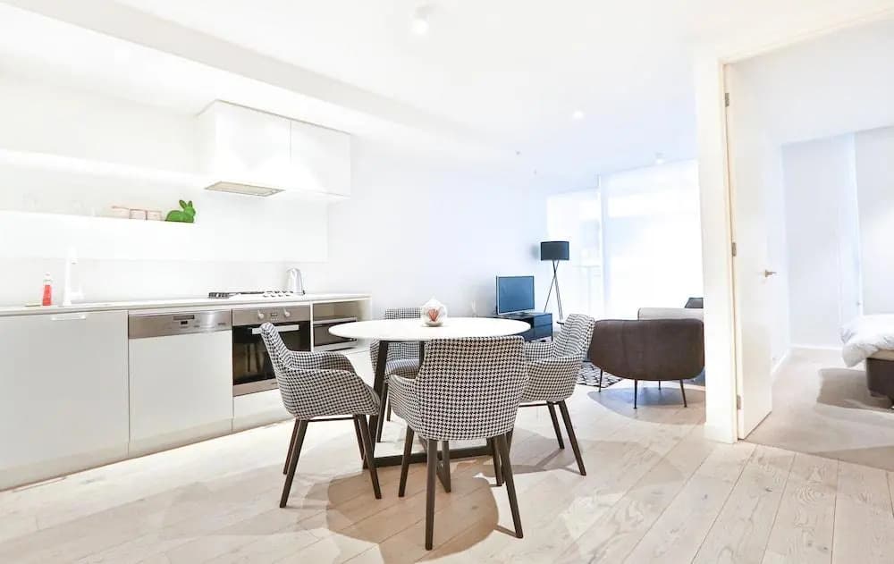 South Yarra Claremont Apartment - photo 22