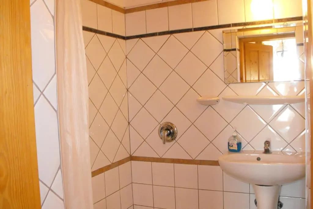 Hungaria Guesthouse - photo 6