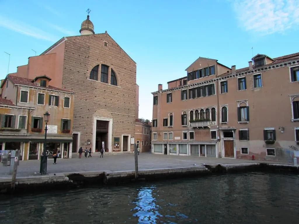 Tivoli Hotel - photo 10
