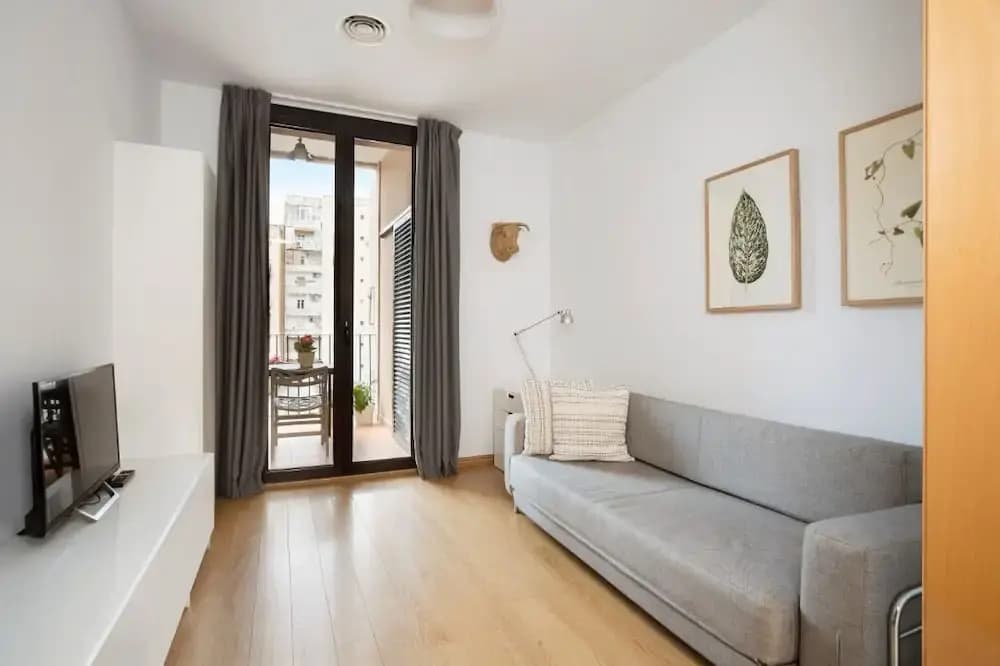 Centric Apartment Universitat - photo 18