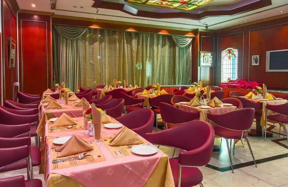 Ramee Guestline Hotel - photo 15