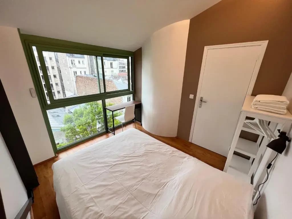 Pere Lachaise Apartment - photo 4