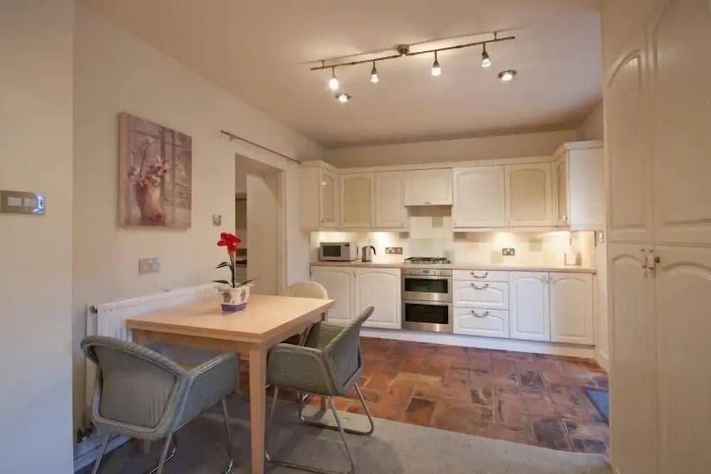 Abercromby Place Apartment - photo 11