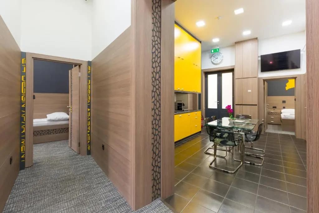 E14 Design Hostel - photo 3