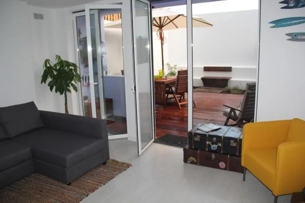 Garden Apartment - photo 1