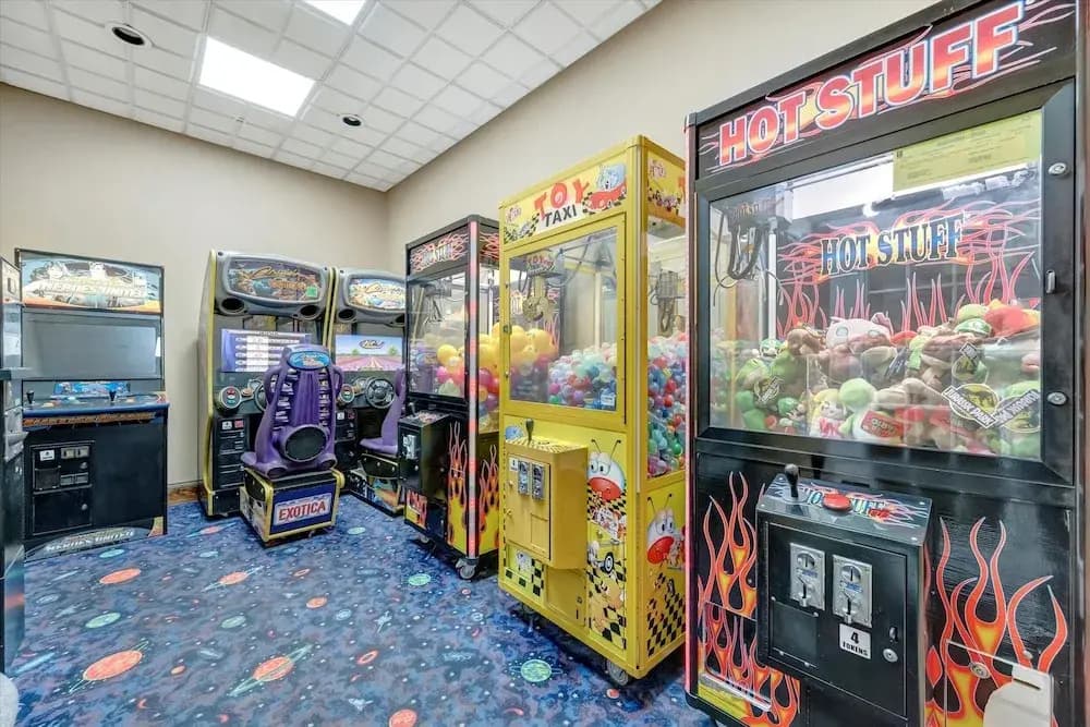 8303 Palm Disney - photo 10