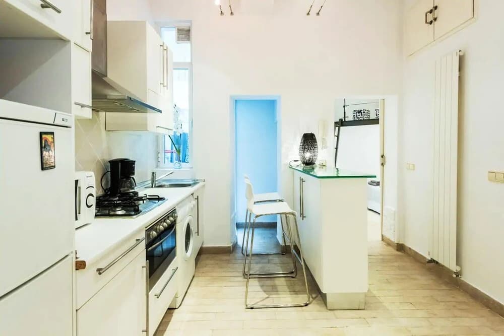 Apartment with One Bedroom in Madrid - photo 13