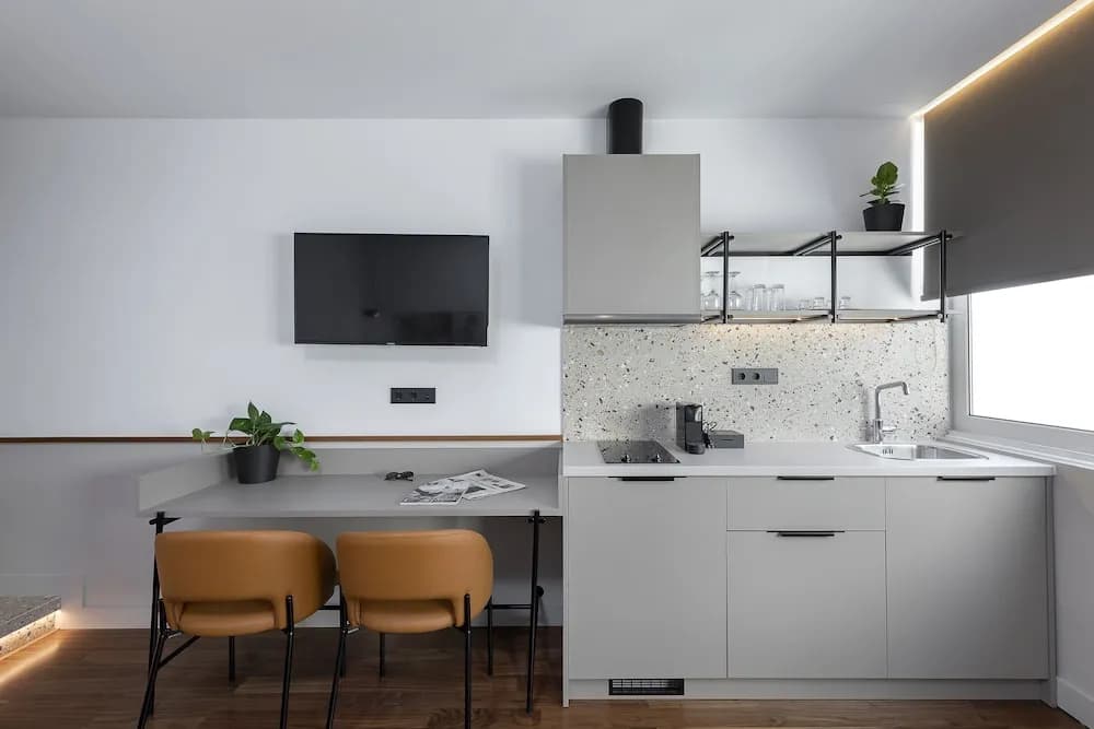 The Athenians Art Apartments - photo 15
