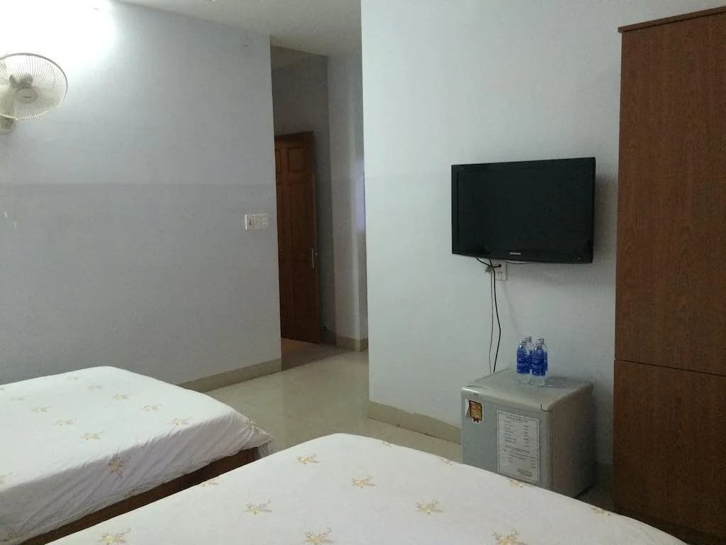 Gold Star Hotel - photo 6